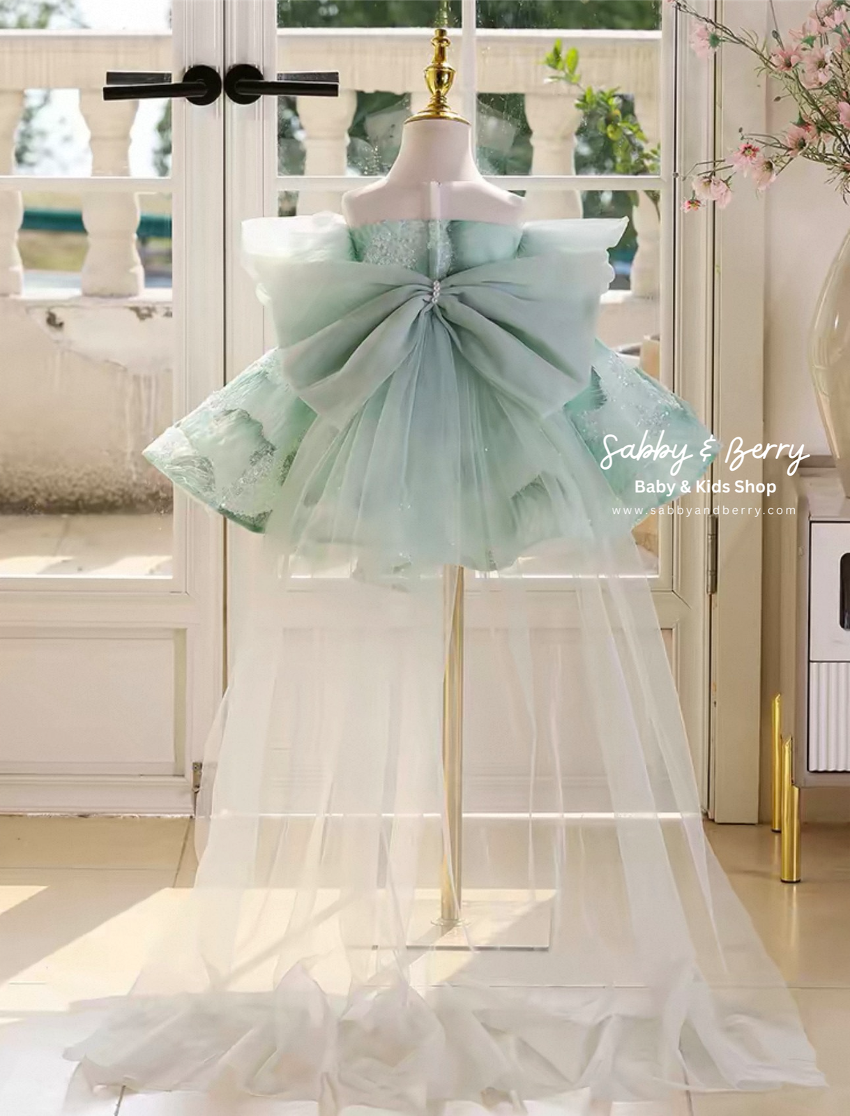 CHANDRIA DRESS