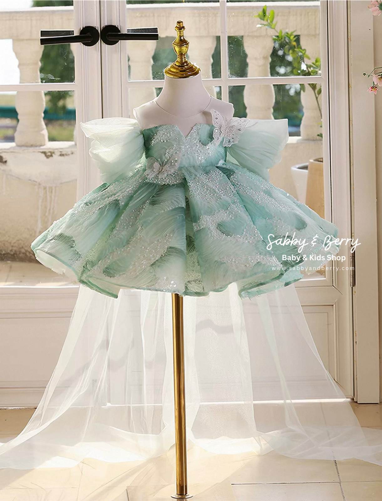 CHANDRIA DRESS
