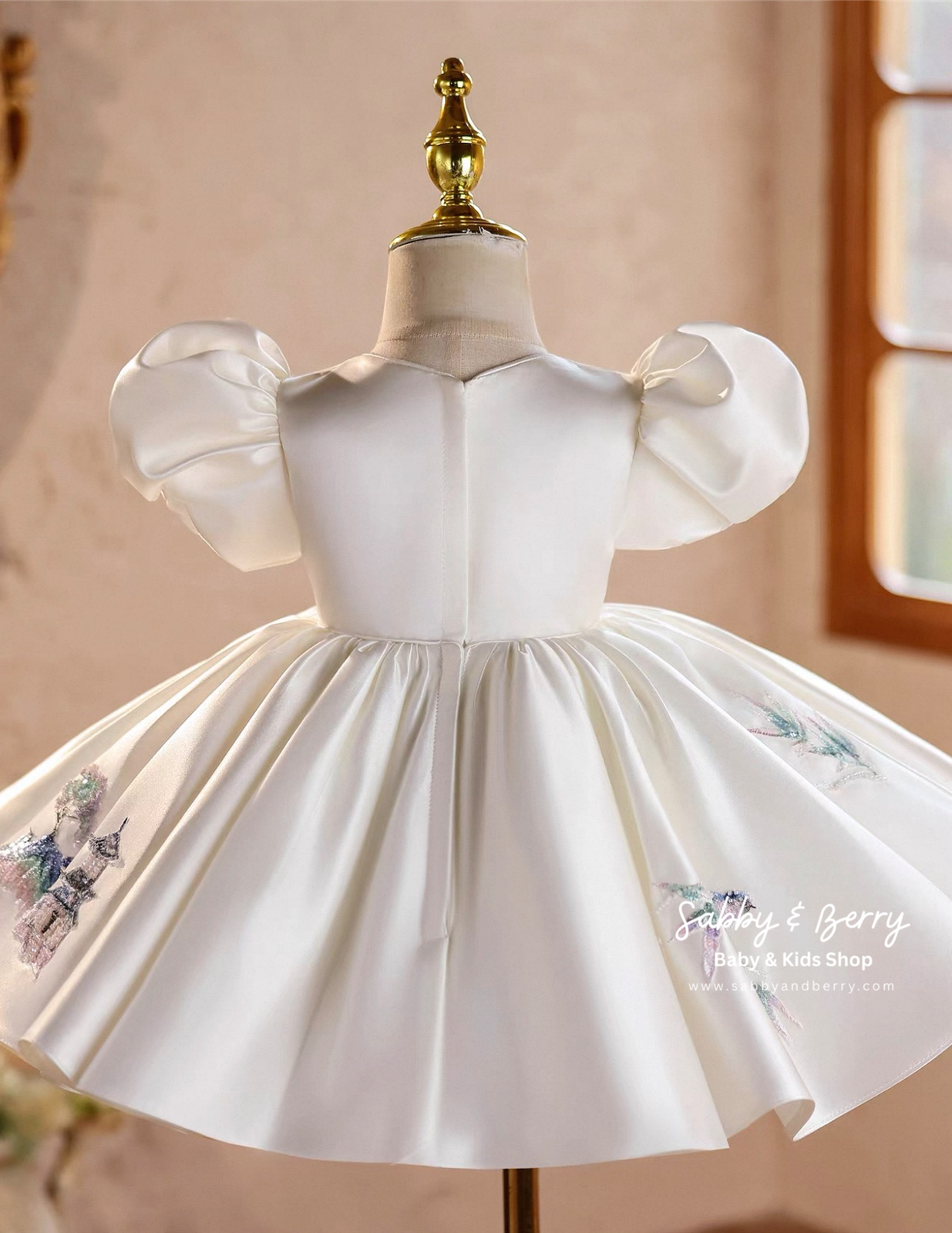 VERNIECE DRESS