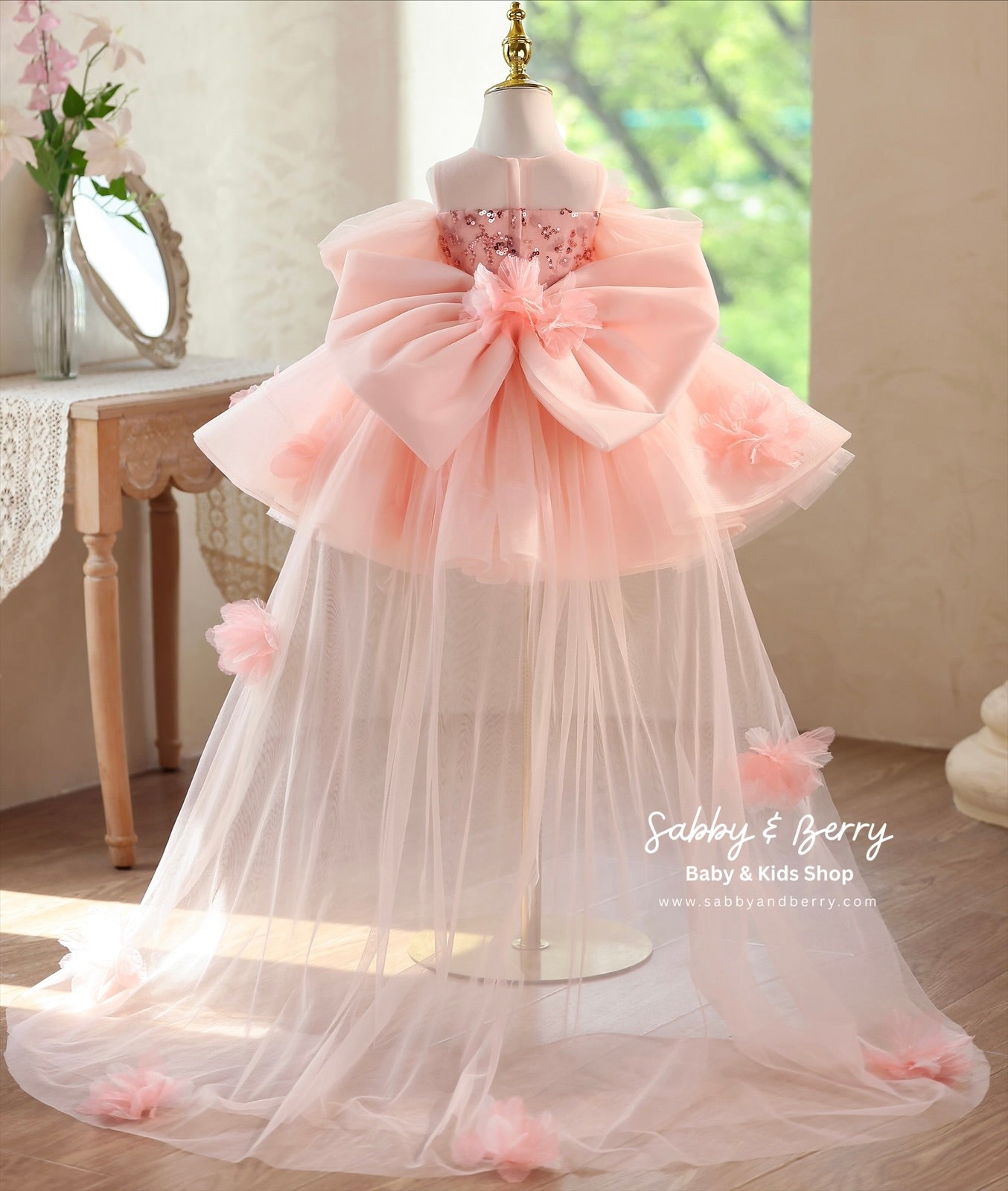 TRICIA DRESS