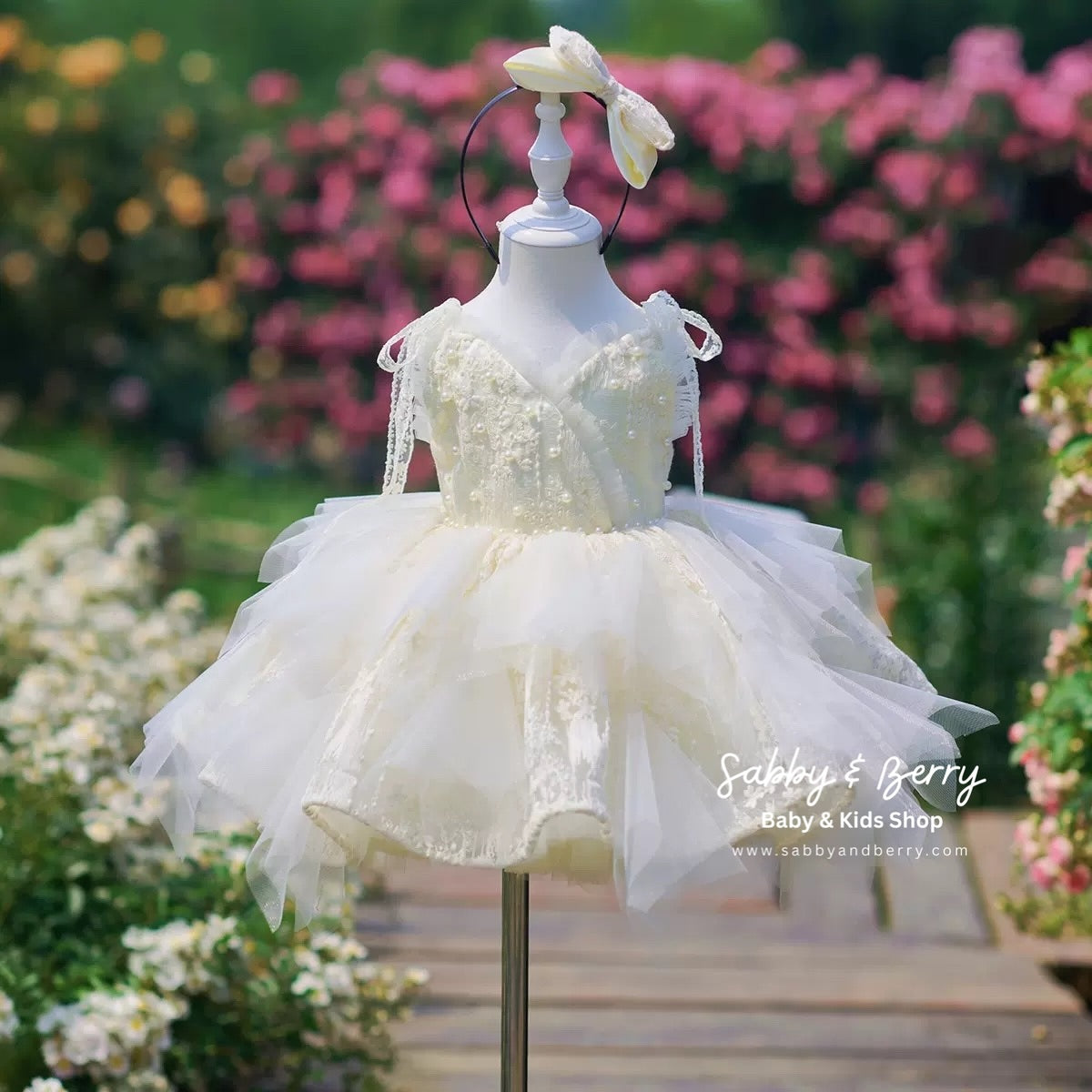 ARIA DRESS