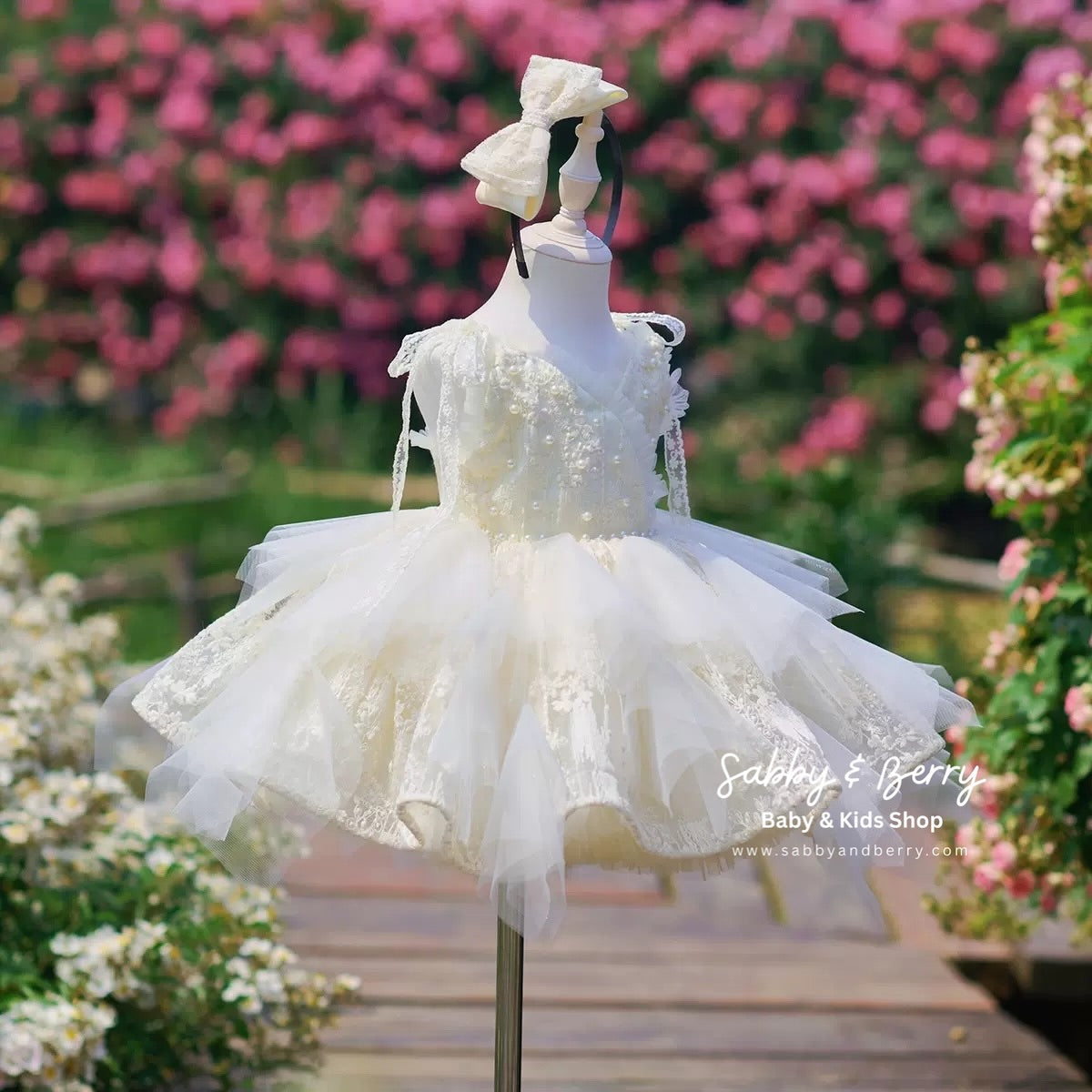 ARIA DRESS