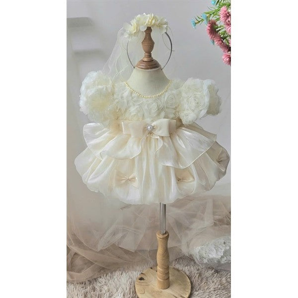 High Quality Puff Sleeve Princess Cream Dress with Pearl Neckline and Brooch (Or Headband) for Baby 4-15kg Dress for Baby Girl
