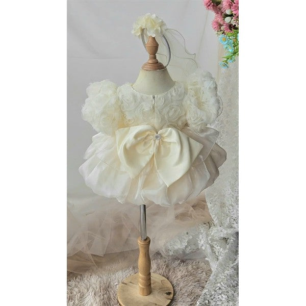 High Quality Puff Sleeve Princess Cream Dress with Pearl Neckline and Brooch (Or Headband) for Baby 4-15kg Dress for Baby Girl